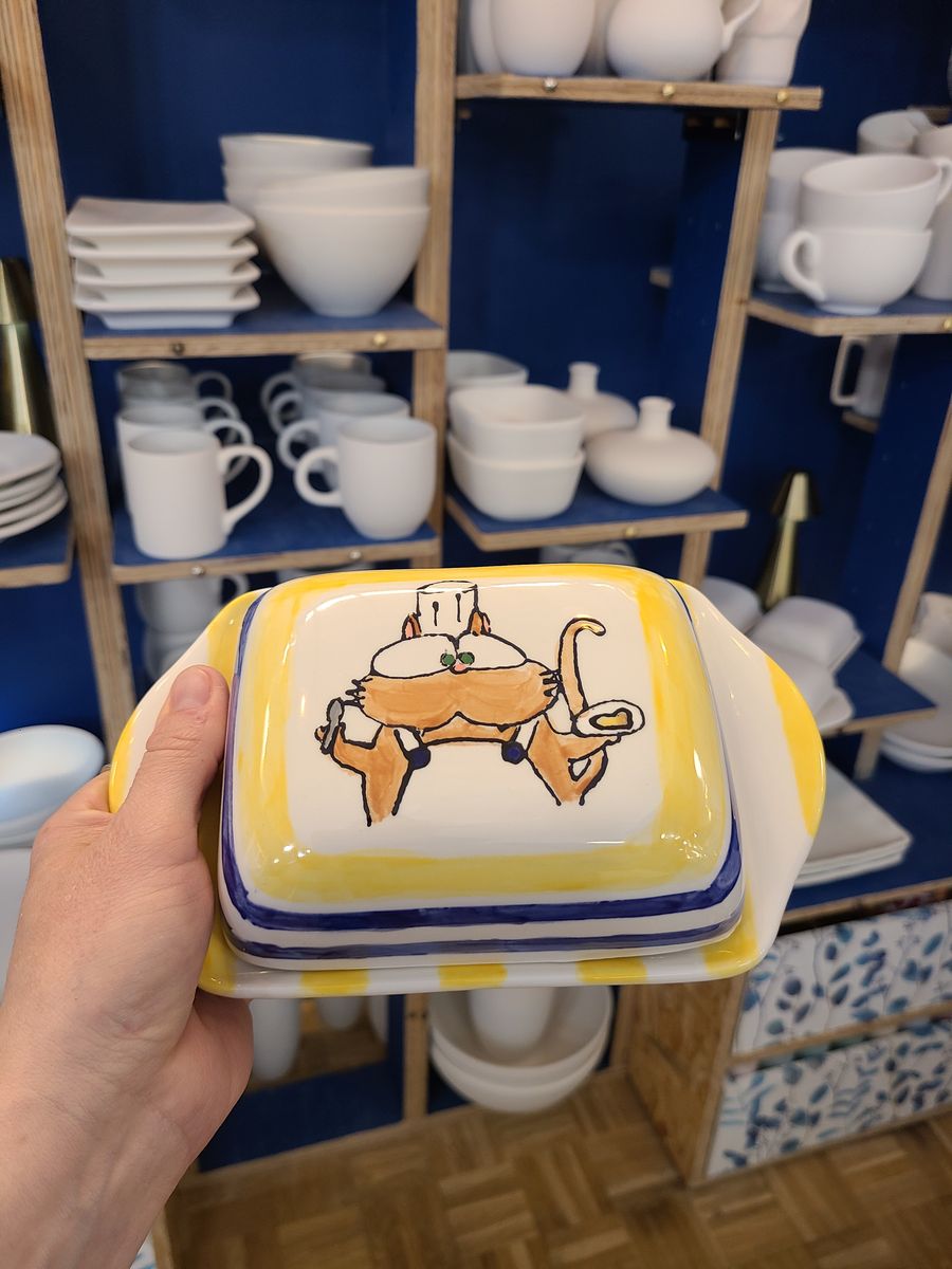 Beurrier décoré d’un chat